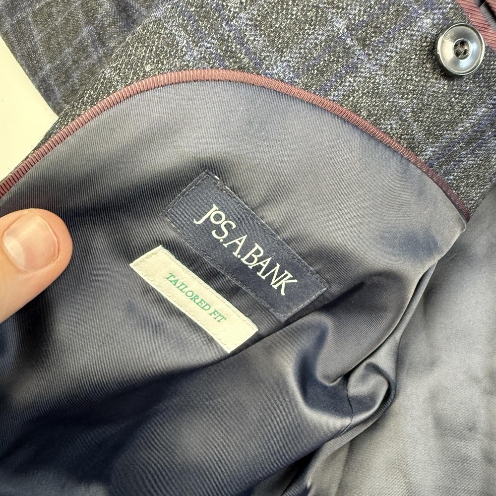 Jos A Bank Sport Coat Mens 44 Gray Blue Plaid Wool Tailored Fit Two Button - Picture 8 of 11